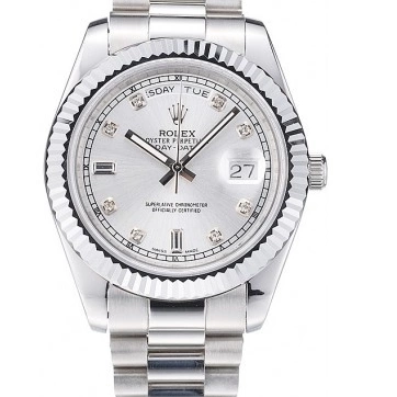 Aaa replica watch Bezel Ribbed DayDate Steel Dial Silver 41976 Rolex Stainless 0806